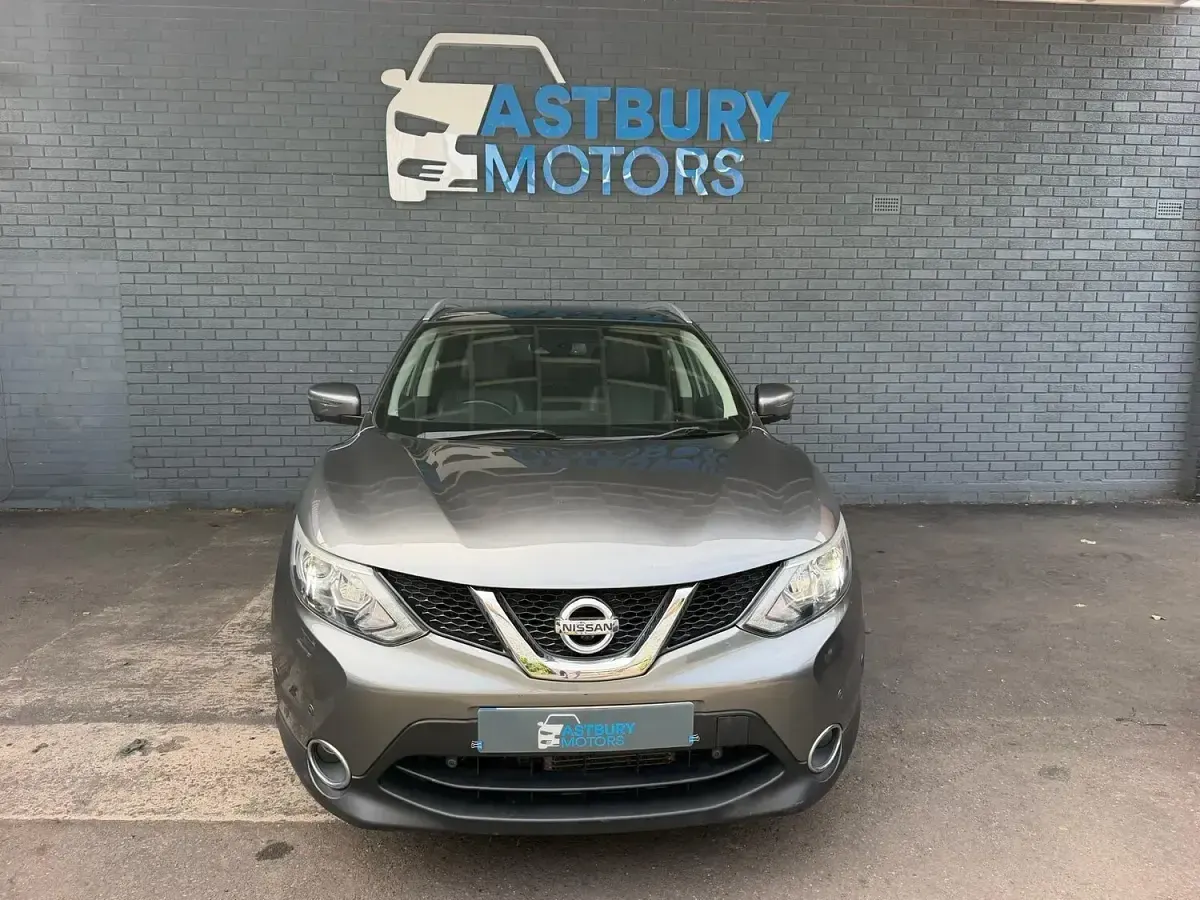 Used Nissan Qashqai Tekna 115 HP (84 kW) 2017 Grey SUV