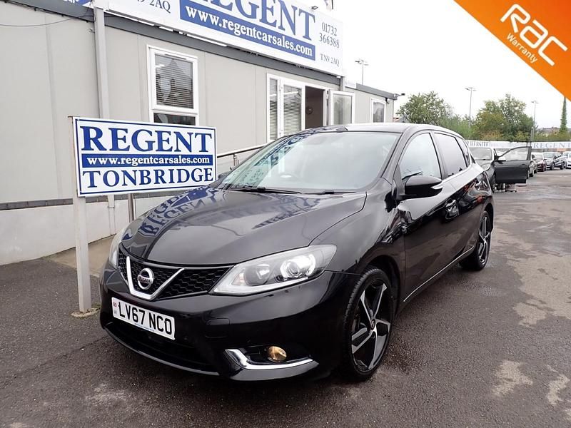 Black Used 2017 Nissan Pulsar N-Connecta Hatchback | £7,195 (Fair price) - Image 1/4