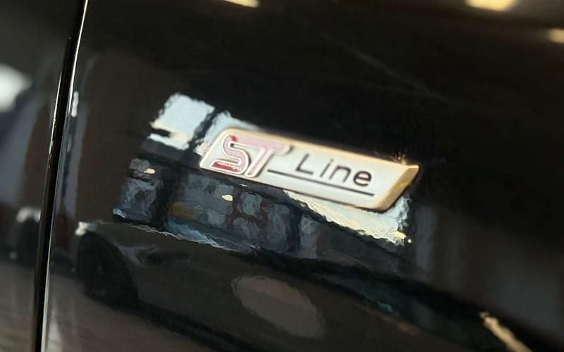 Used Ford Focus ST-Line X 125 HP (91 kW) 2019 Black Hatchback