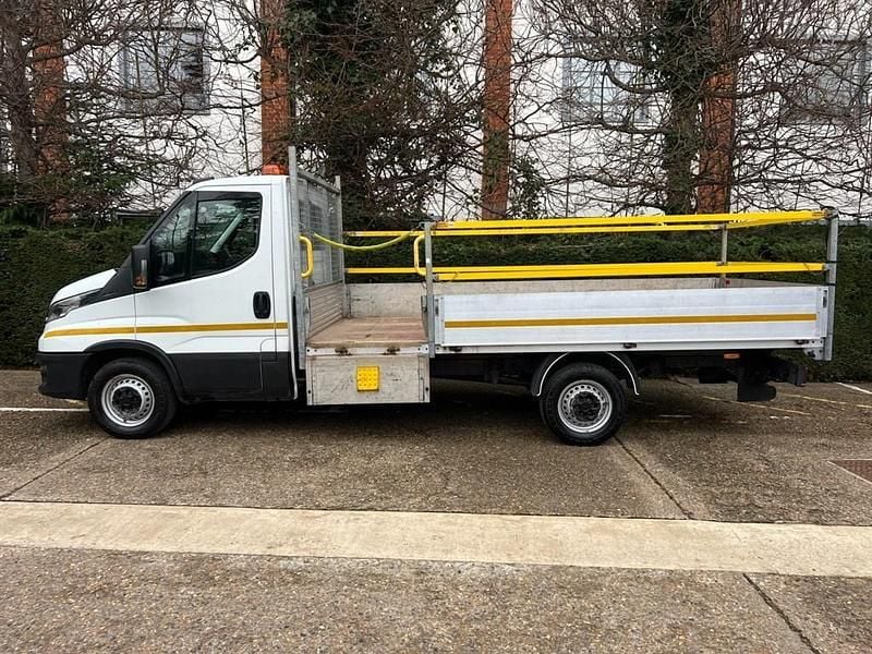 Used Iveco Daily 134 HP (98 kW) 2021 White