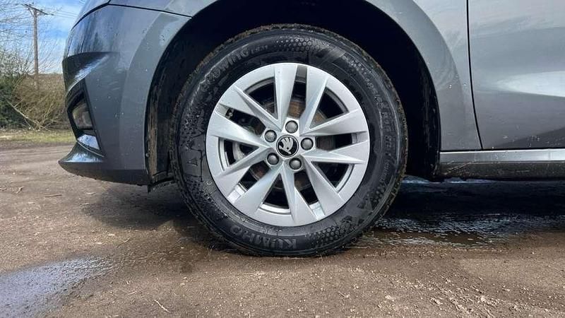 Used Skoda Fabia SE 95 HP (69 kW) 2025 Grey Hatchback