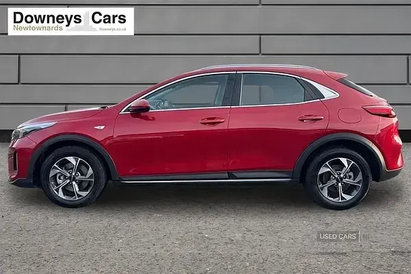 Used Kia XCeed 2025 Red SUV