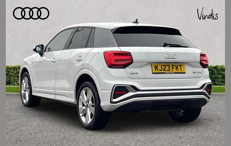 Used Audi Q2 S-Line 147 HP (108 kW) 2023 White SUV