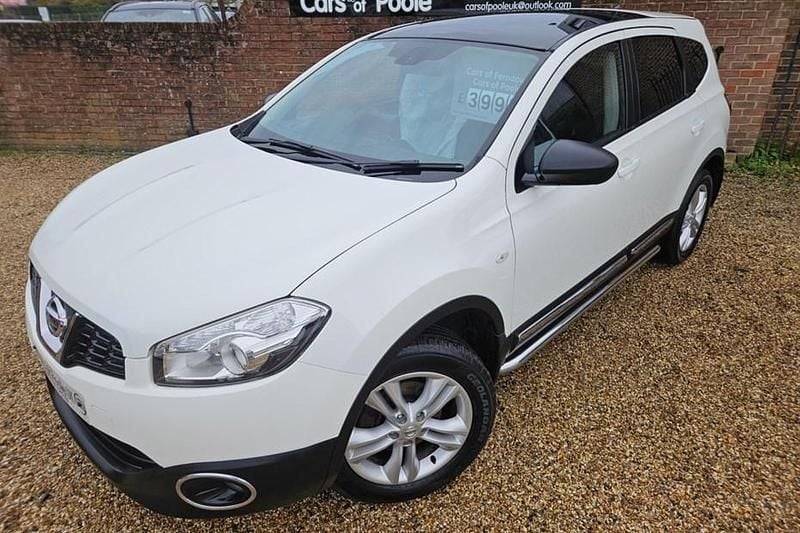 White Used 2011 Nissan Qashqai +2 Acenta SUV | £3,995 (Fair price) - Image 1/1