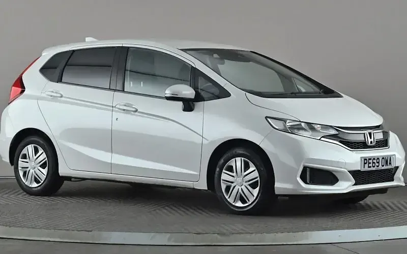 Używany Honda Jazz S 102 KM (75 kW) 2019 Hatchback