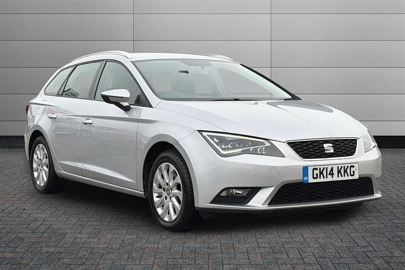 Ice silver Used 2014 Seat Leon SE Estate | £8,195 (Fair price) - Image 1/2