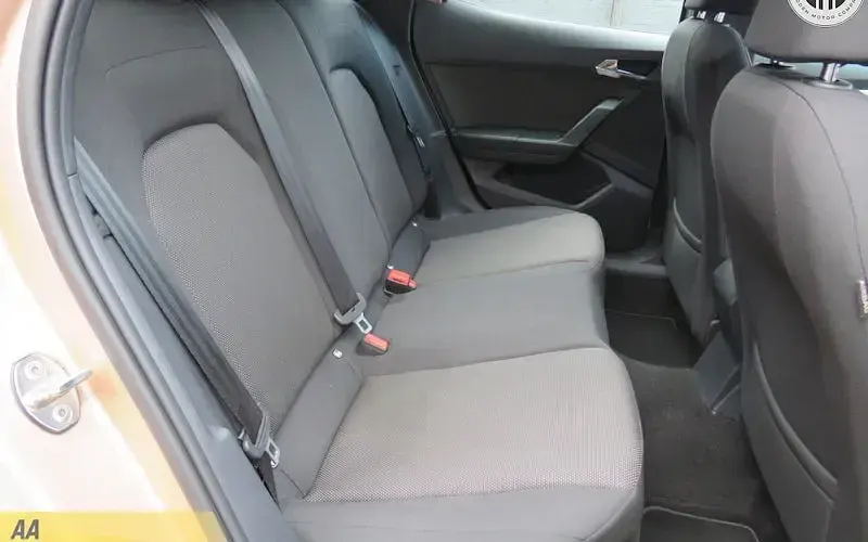 Used Seat Arona XCELLENCE 116 HP (85 kW) 2018 Gold SUV
