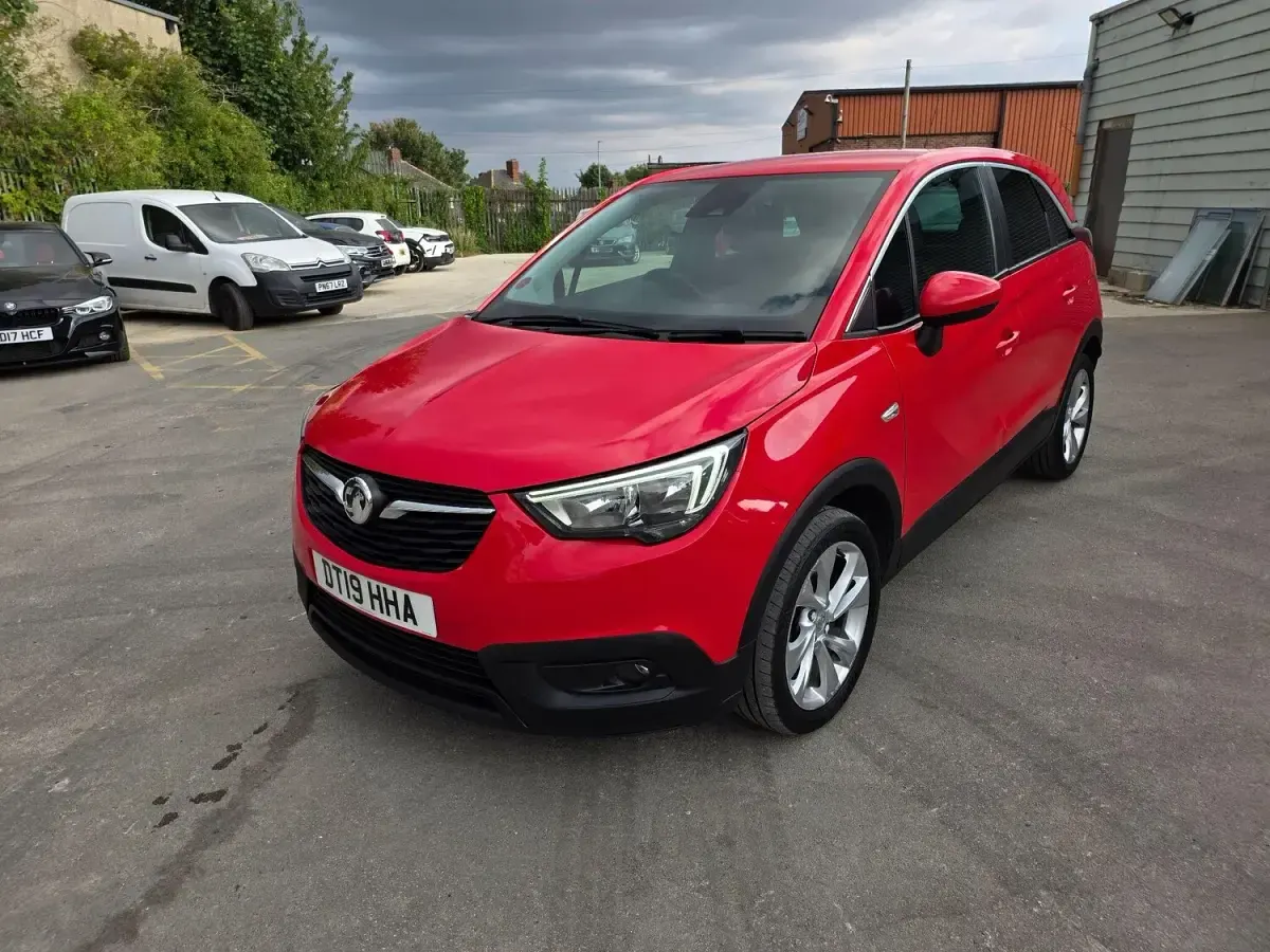 Used Vauxhall Crossland X 2019 Red SUV