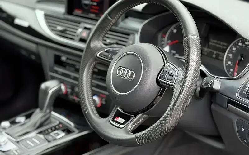 Used Audi A6 Black Edition 320 HP (235 kW) 2015 Red Estate