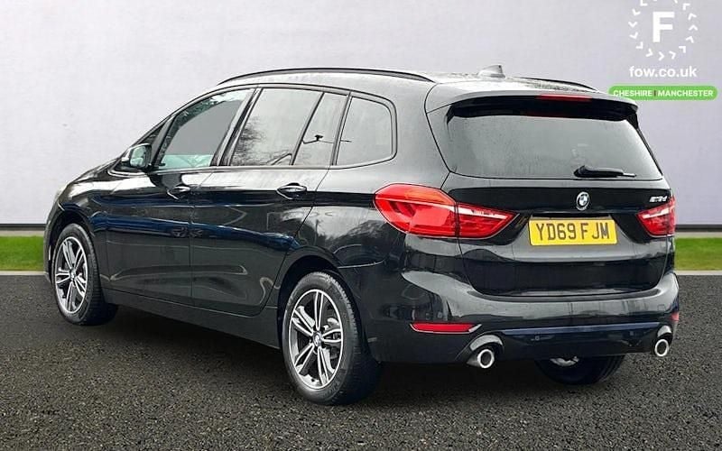 Used BMW 218 Comfort Edition 150 HP (110 kW) 2020 Black Estate