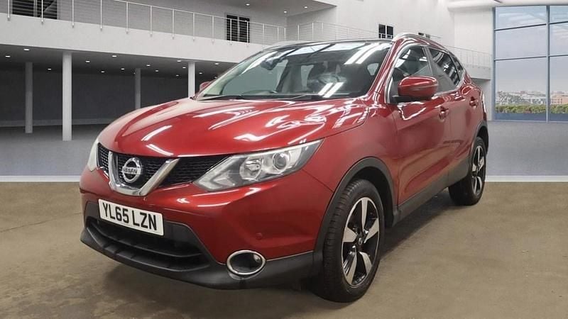 Red Used 2016 Nissan Qashqai N-TEC SUV | £5,495 (Super price) - Image 1/4