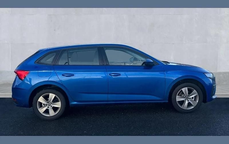 Nuevo Skoda Scala SE 147 CV (108 kW) 2025 Azul Utilitario