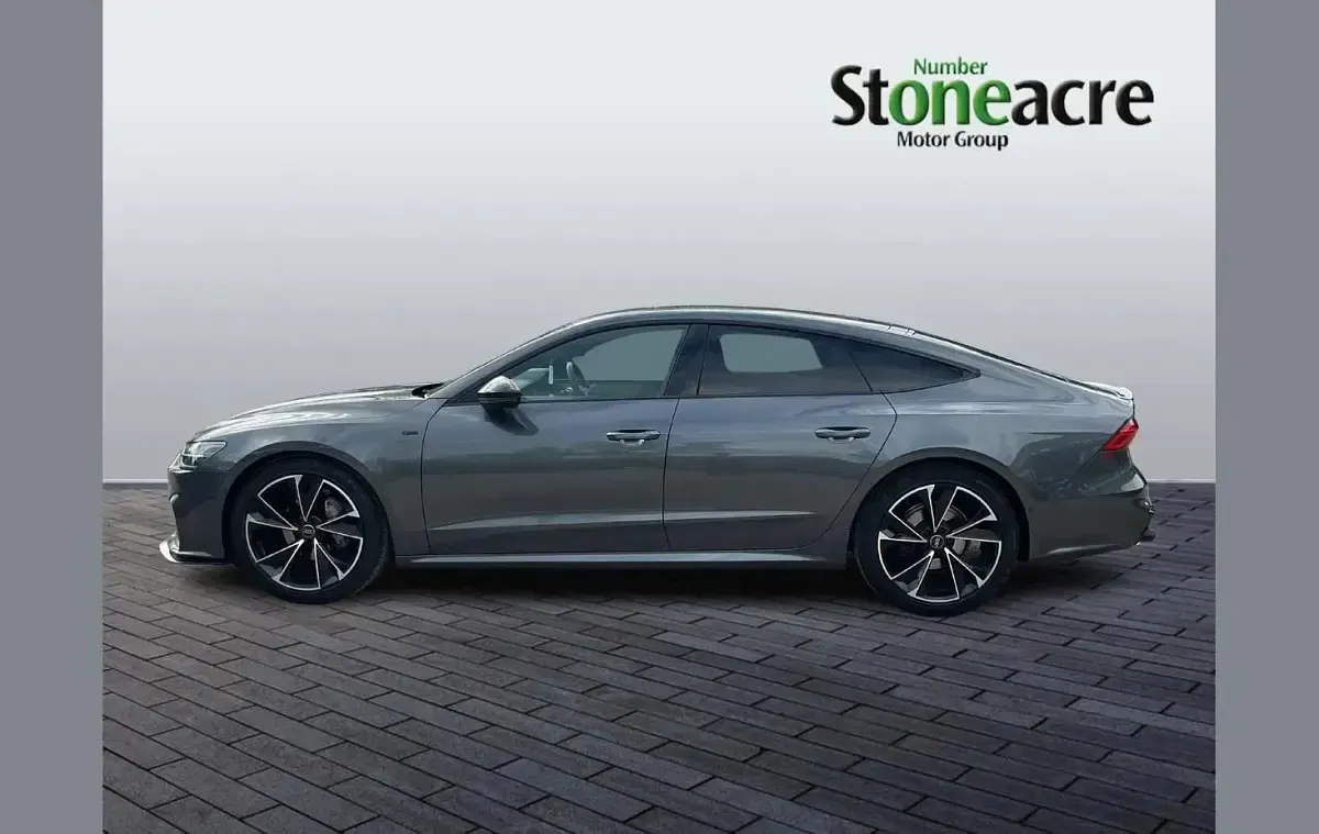 Usado Audi A7 S-Line 245 HP (180 kW) 2021 Cinzento Sedan