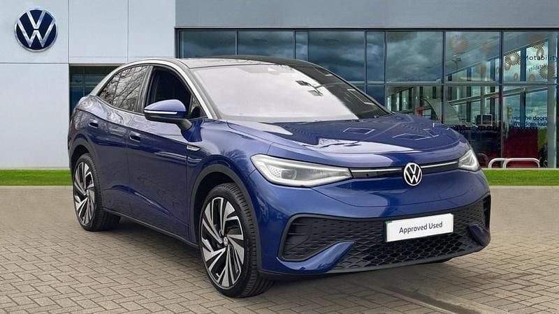 Blue Used 2023 VW ID.5 Pro Performance SUV | £26,291 (Good price) - Image 1/4
