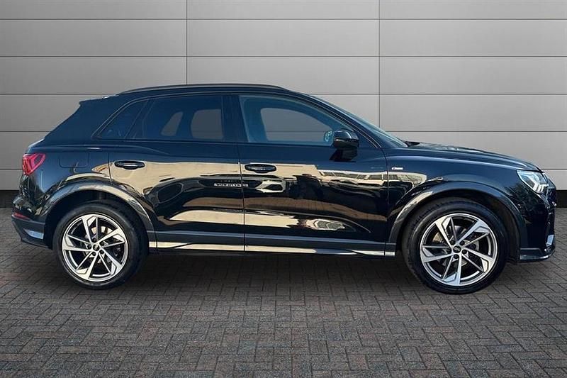 Used Audi Q3 Black Edition 150 HP (110 kW) 2022 Black SUV