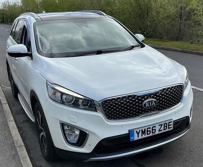 Used Kia Sorento 200 HP (147 kW) 2017 White SUV