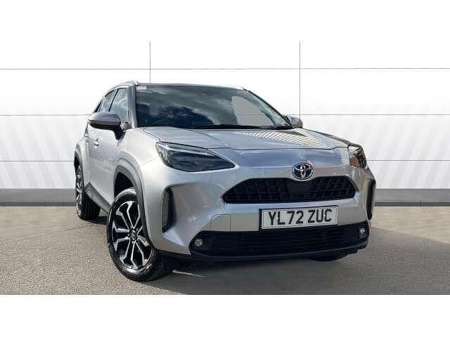 Used Toyota Yaris Cross Design 113 HP (83 kW) 2022 Silver SUV