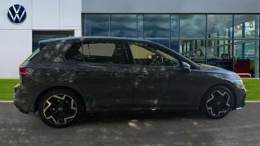 Used VW Golf VIII R-line 150 HP (110 kW) 2025 Grey Hatchback