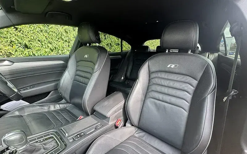 Used VW Arteon R-line 150 HP (110 kW) 2018 Yellow Hatchback