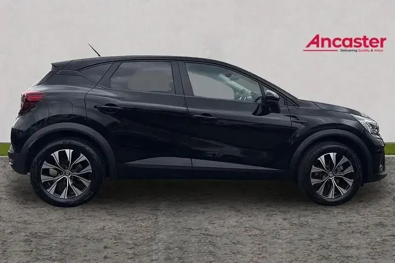 Second-hand Renault Captur Evolution 143 CP (105 kW) 2023 Negru SUV