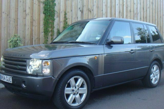 Used 2004 Land Rover Range Rover SUV | £9,950 (A bit pricey) - Image 1/4
