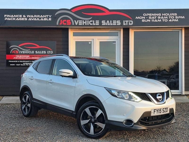 Used Nissan Qashqai N-TEC 110 HP (80 kW) 2015 White SUV