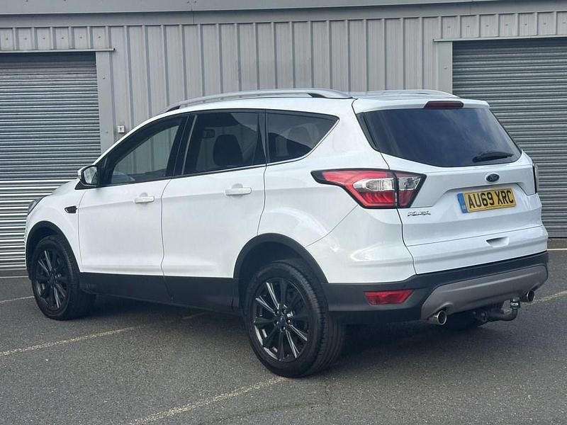 Used Ford Kuga Titanium 150 HP (110 kW) 2019 White SUV