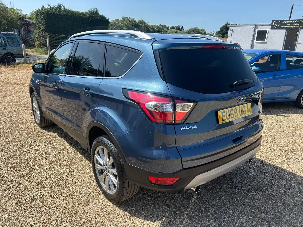 Used Ford Kuga Titanium 150 HP (110 kW) 2019 Blue SUV