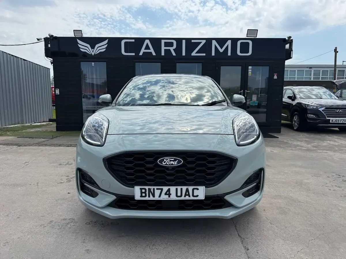 Käytetty Ford Puma ST-Line X 2024 Harmaa Katumaasturi
