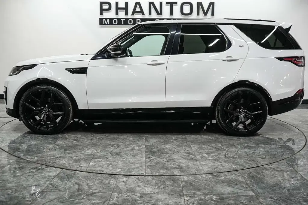 Used Land Rover Discovery Landmark 306 HP (225 kW) 2019 White SUV