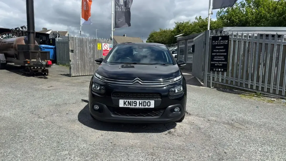 Begagnad Citroën C3 Flair 2019 Svart Halvkombi