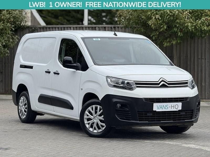 White Used 2021 Citroën Berlingo MPV | £6,495 (Fair price) - Image 1/4