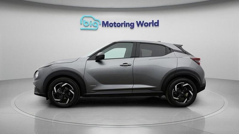 Used Nissan Juke N-Connecta 143 HP (105 kW) 2022 Grey SUV