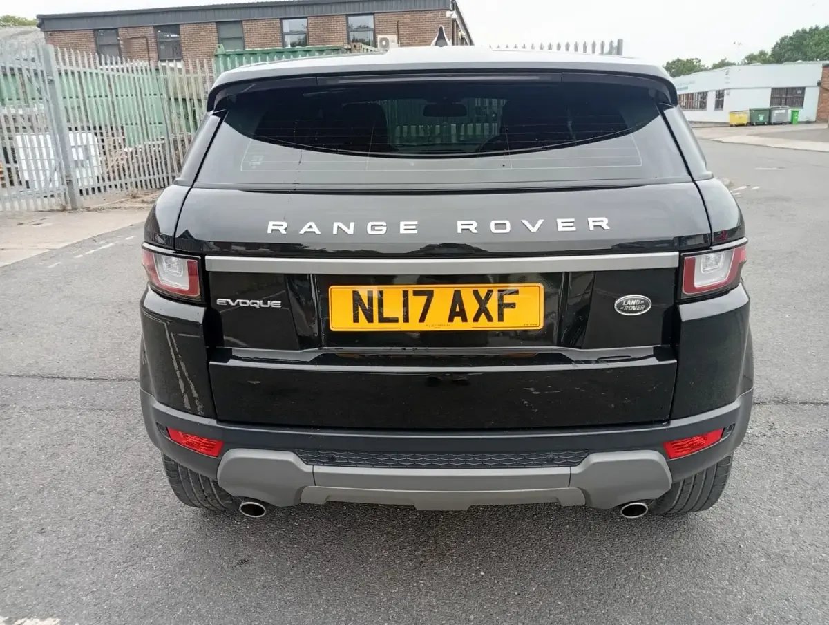Used Land Rover Range Rover evoque SE 2017 Black Estate