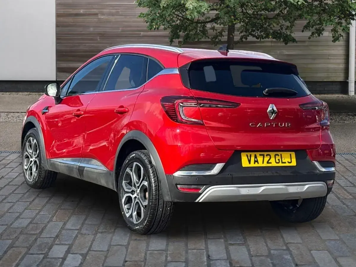 Gebraucht Renault Captur Techno 91 PS (66 kW) 2023 Rot SUV