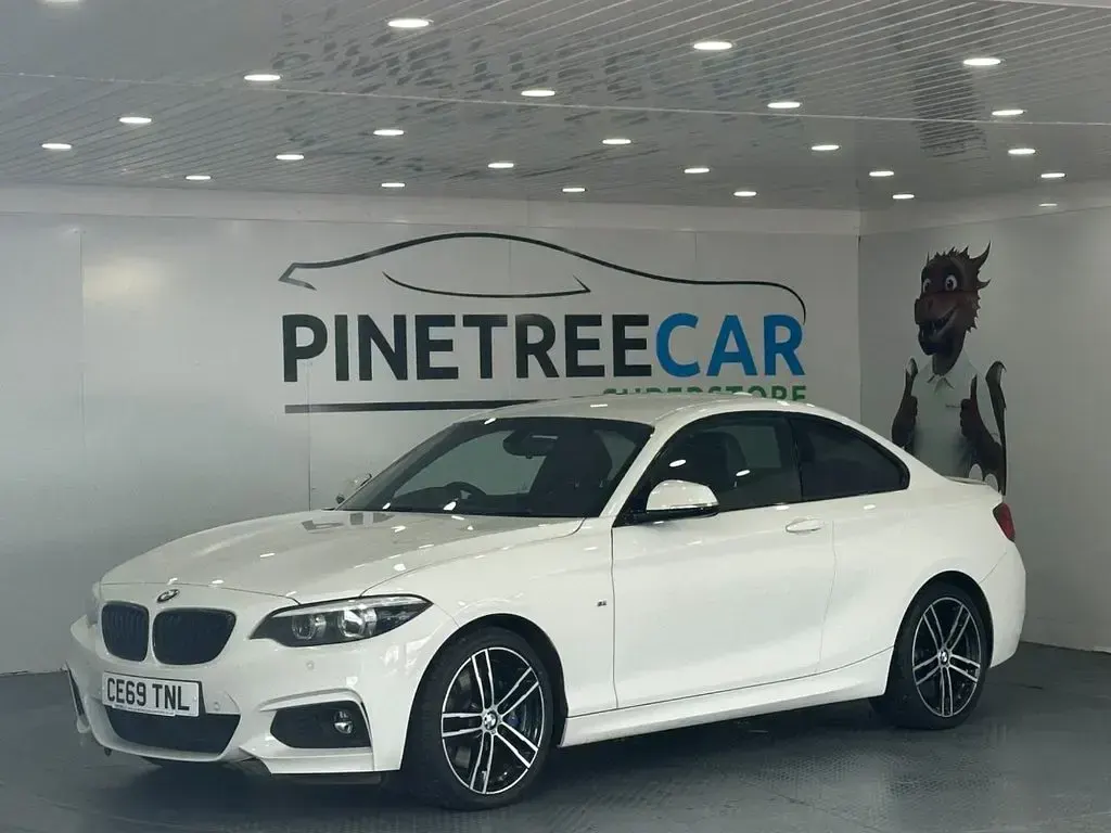 Used BMW 220 M Sport 190 HP (139 kW) 2019 White Coupe