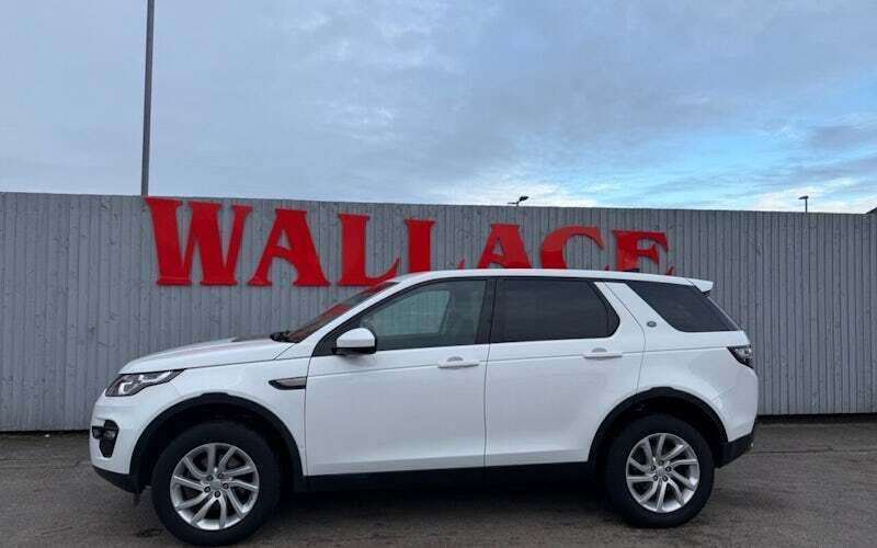 White Used 2019 Land Rover Discovery Sport SE SUV | £15,295 (Fair price) - Image 1/4