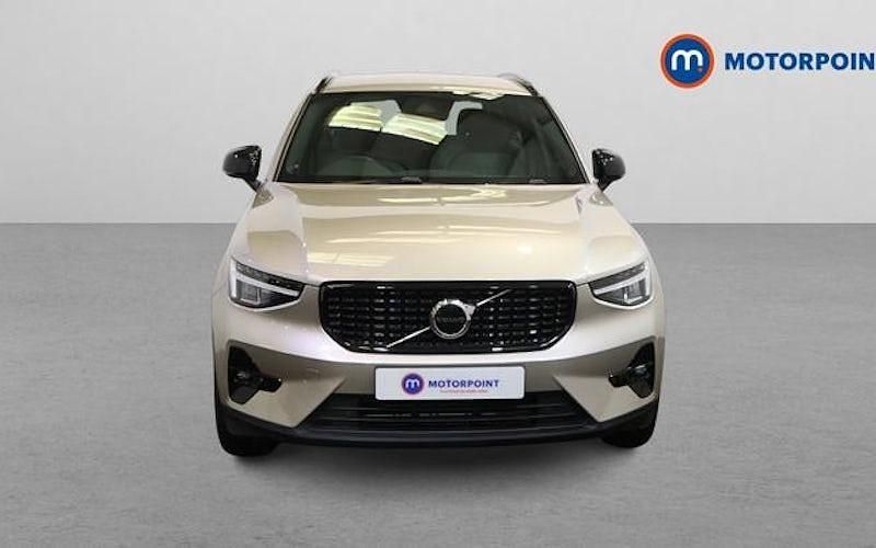 Used Volvo XC40 Plus 211 HP (155 kW) 2023 Black SUV