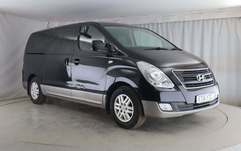 Used 2015 Hyundai I800 SE MPV | £9,599 (Fair price) - Image 1/4