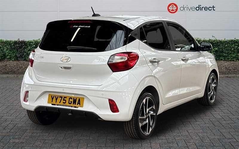 New Hyundai i10 Premium 79 HP (58 kW) 2025 Special solid paint  atlas white Hatchback