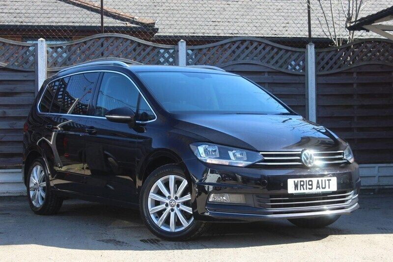 Black Used 2019 VW Touran SEL MPV | £19,890 (Good price) - Image 1/4