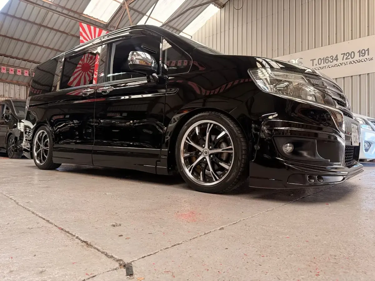 Used Honda Stepwgn Cool 2014 Black MPV
