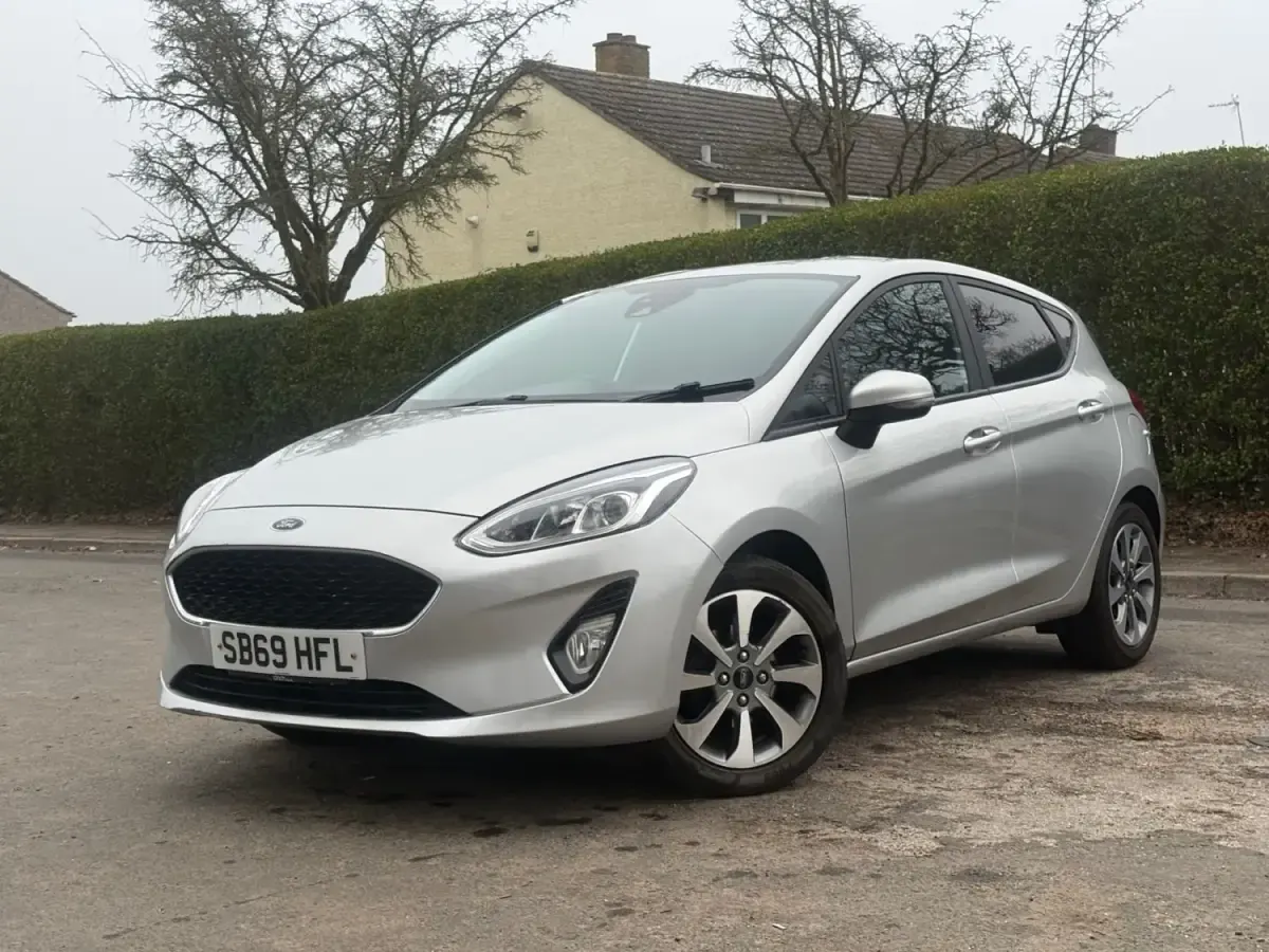Second-hand Ford Fiesta Trend 2019 Argintiu Hatchback