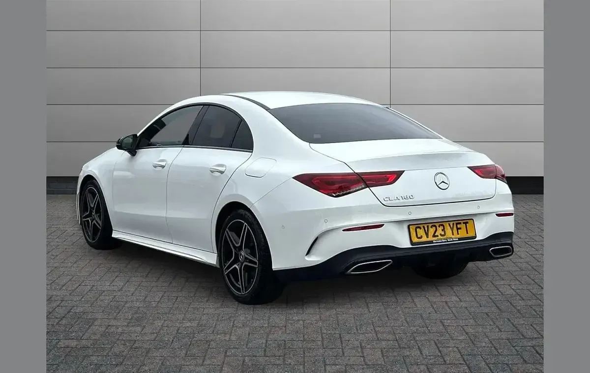 Used Mercedes CLA180 Executive 134 HP (98 kW) 2023 White Coupe