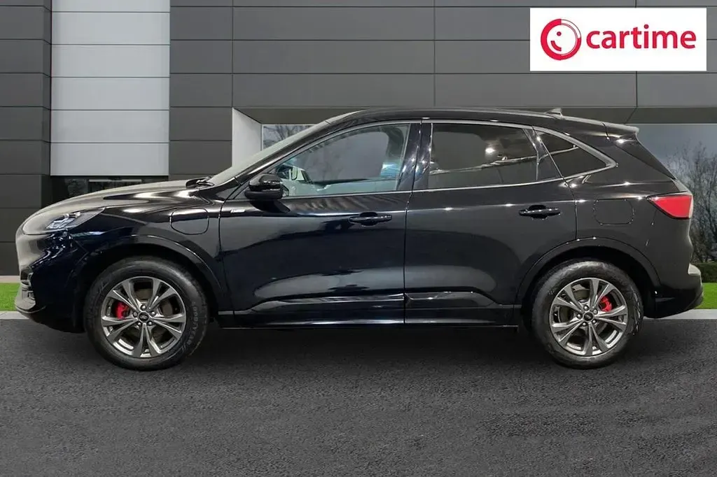 Käytetty Ford Kuga ST-Line 225 HP (165 kW) 2024 Musta Katumaasturi