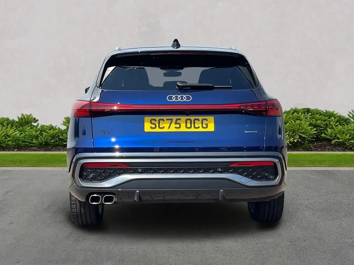 Used Audi Q5 S-Line 204 HP (150 kW) 2026 Blue SUV