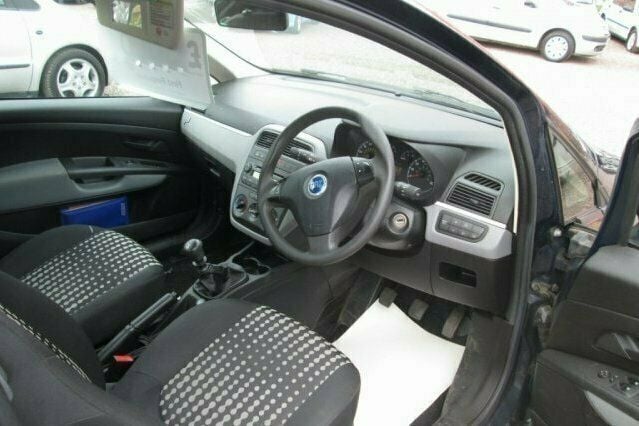 Used Fiat Grande Punto 65 HP (47 kW) 2006 Hatchback