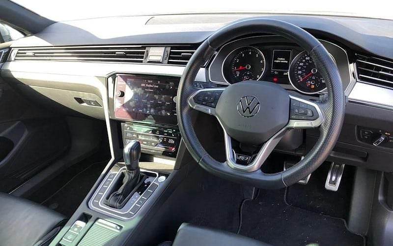 Used VW Passat R-line 150 HP (110 kW) 2023 Grey Estate