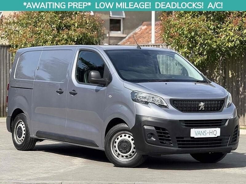 Grey Used 2022 Peugeot Expert Premium Van | £13,495 (Fair price) - Image 1/4