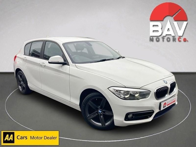 Used BMW 118 Sport Line 2017 White Hatchback